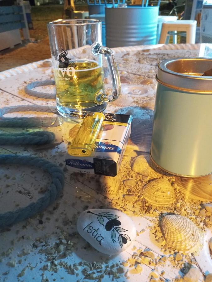 Apartman Sole Lejlighed Karigador Eksteriør billede